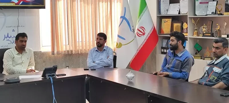 ملاقات عمومی هفتگی مدیرعامل شرکت ملاردشیر با کارکنان جهت تبادل نظرات و بهبود عملکرد شرکت