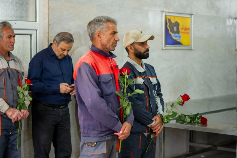 تجلیل از کارگران نمونه شرکت ملاردشیر در مراسم بزرگداشت روز کارگر  