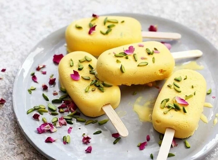 طرز تهیه دسرهای تابستانی با شیر خشک؛ خوشمزه، ساده و خنک!