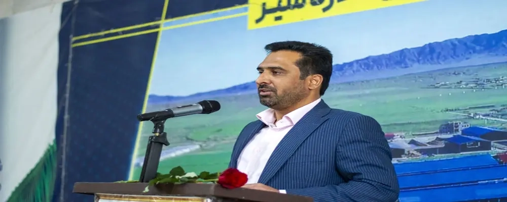 تجلیل از کارگران نمونه شرکت ملاردشیر در مراسم بزرگداشت روز کارگر  
