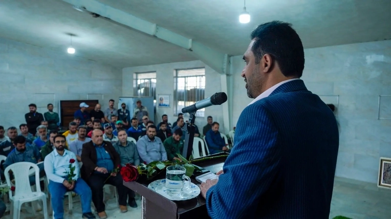 تجلیل از کارگران نمونه شرکت ملاردشیر در مراسم بزرگداشت روز کارگر  