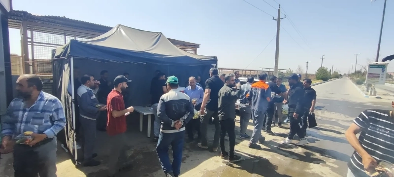 برپایی ایستگاه صلواتی توسط کارکنان واحد پشتیبانی شرکت ملاردشیر در پنجمین روز از ایام محرم