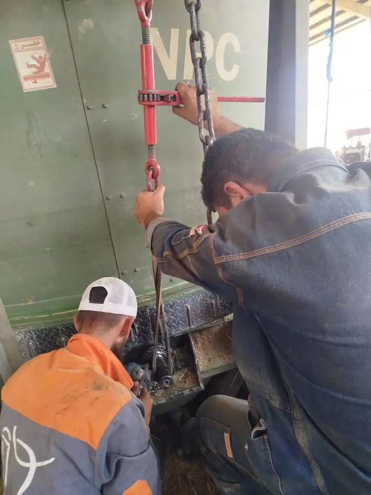 عملیات جایگزینی و افزایش راندمان بلبرینگ دستگاه یونجه‌ کوب در شرکت ملاردشیر