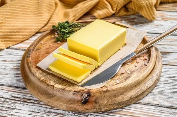 خواص ویژه کره محلی گاوی: غذایی سالم و پرخاصیت برای بدن و پوست