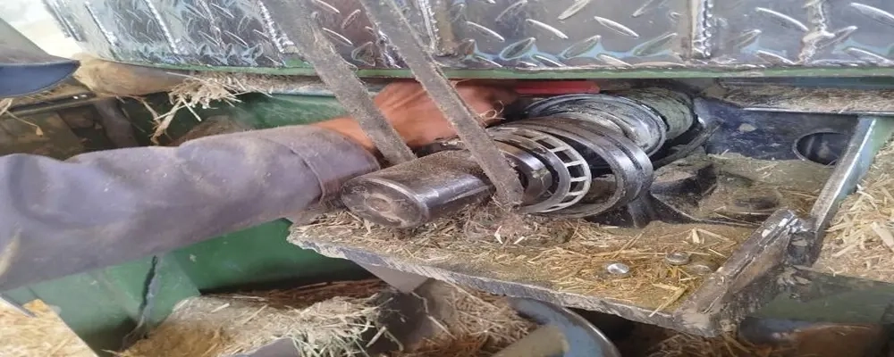 عملیات جایگزینی و افزایش راندمان بلبرینگ دستگاه یونجه‌ کوب در شرکت ملاردشیر