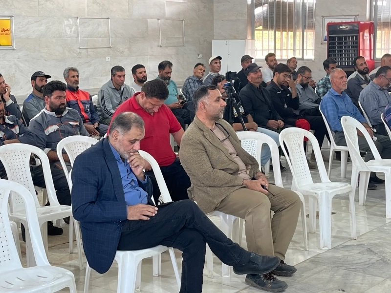 برگزاری مراسم گرامیداشت هفته دفاع مقدس با حضور فرماندهان دوران حماسه و ایثار در شرکت ملاردشیر