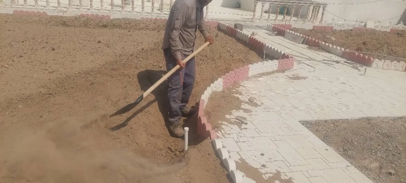 عملیات لوله‌ گذاری و سیم‌ کشی محل احداث سالن جلسات باز اداری در شرکت ملاردشیر