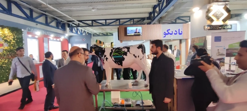 بازدید مدیران ارشد شستا و هلدینگ تادیکو از غرفه شرکت ملاردشیر در بیست‌ و چهارمین نمایشگاه بین‌ المللی دام و طیور