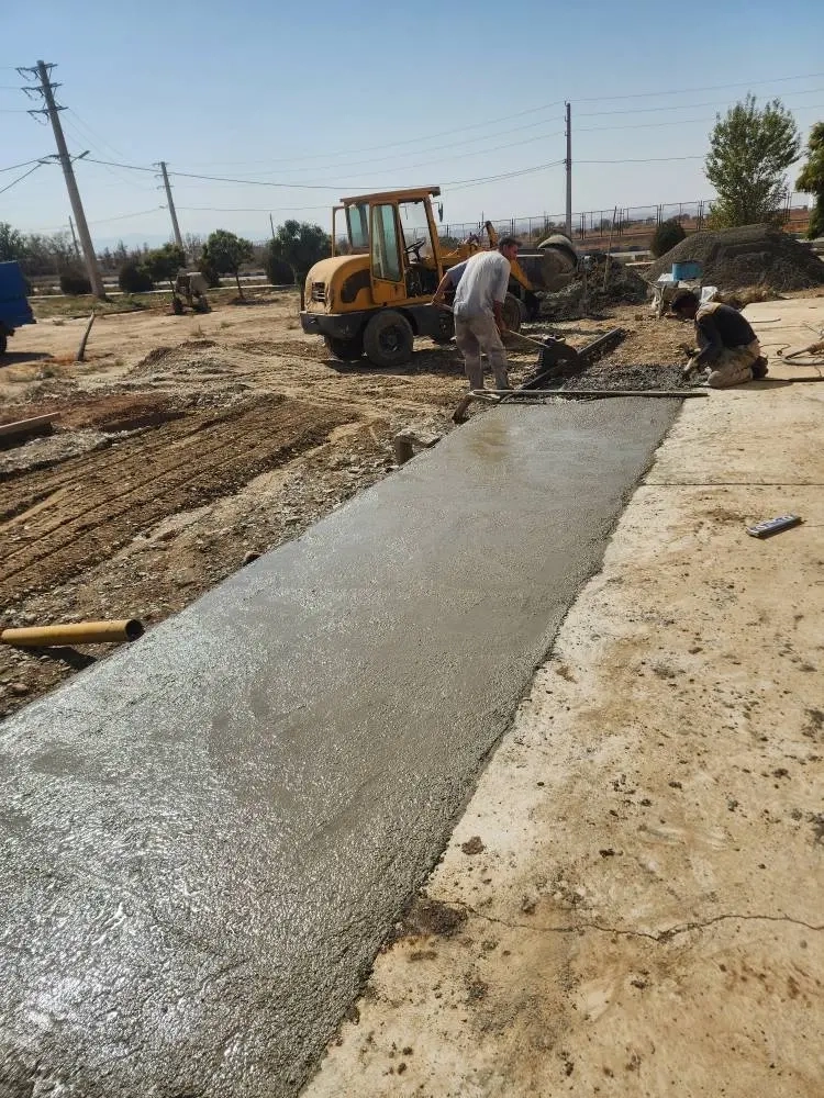 عملیات بتن‌ ریزی محل استقرار آیس بانک شیردوشی 80 واحدی شرکت ملاردشیر