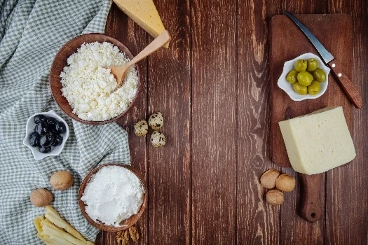 اهمیت تغذیه با پنیر فتای کم نمک و کم چربی؛ انتخابی هوشمندانه برای سلامتی