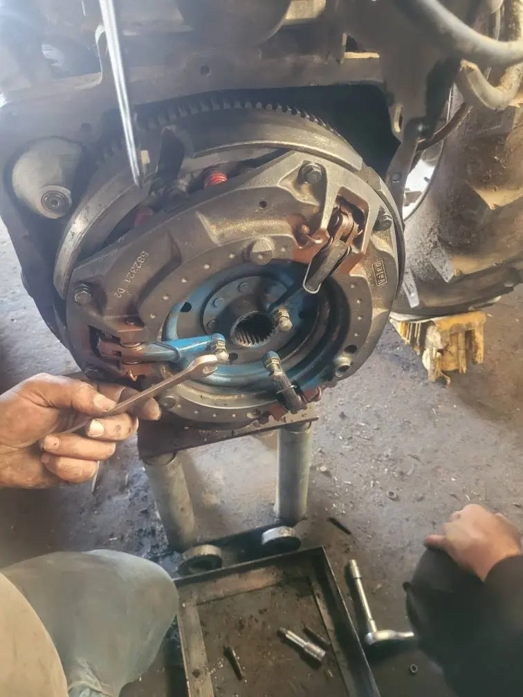 عملیات افزایش راندمان دیسک و صفحه تراکتور شرکت ملاردشیر