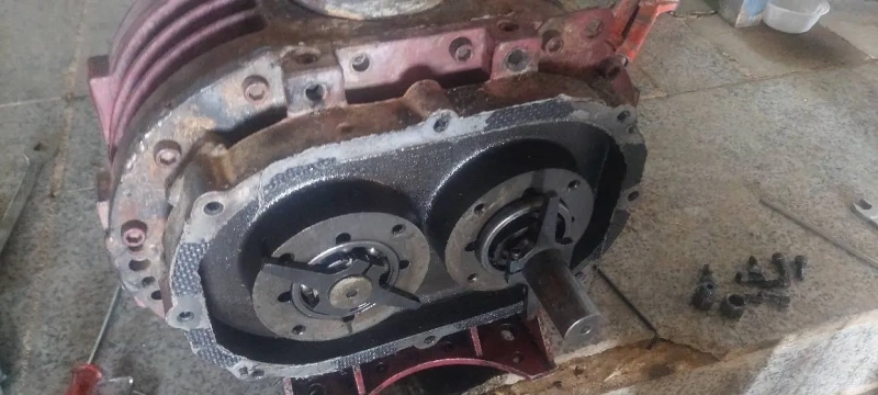 عملیات بهسازی و تعبیه پمپ وکیوم شیردوشی شرکت ملاردشیر