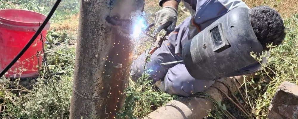 عملیات بهسازی لوله برگشت آب به استخر ذخیره سازی آب کشاورزی شرکت ملاردشیر