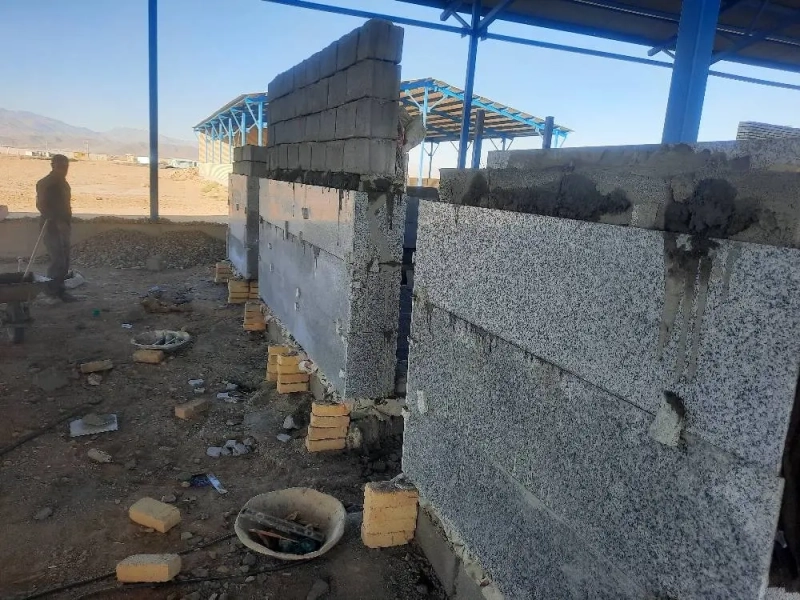 عملیات بهسازی و ارتقای نمای داخلی چاله شیردوشی زایشگاه در پروژه ملایر