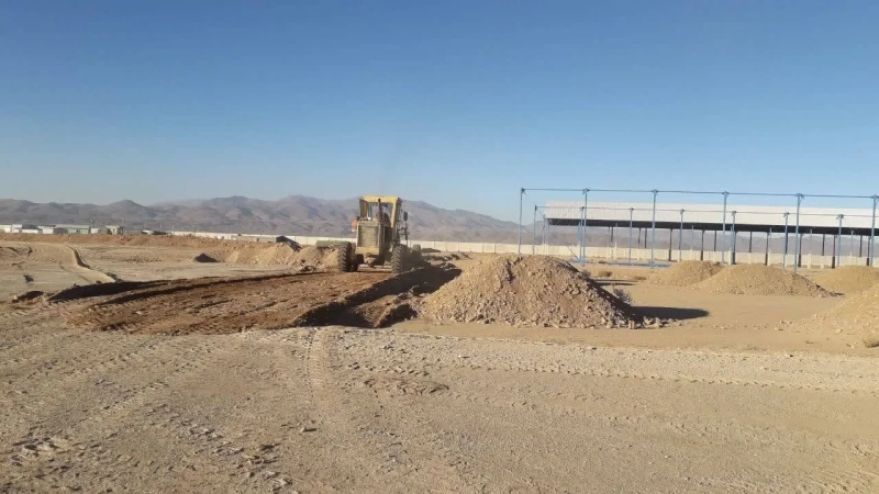 عملیات تسطیح لایه آخر سالن 7B در پروژه 6 هزار راسی ملایر 