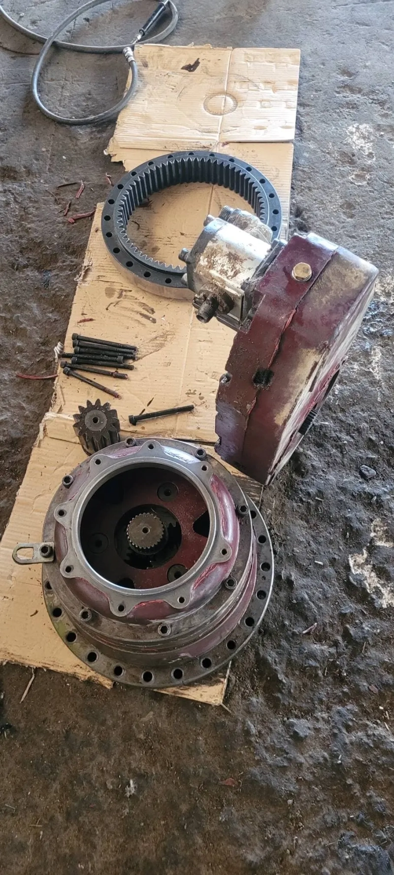 عملیات افزایش راندمان گیربکس، ماردون و مانیتور فیدر استورتی در شرکت ملاردشیر