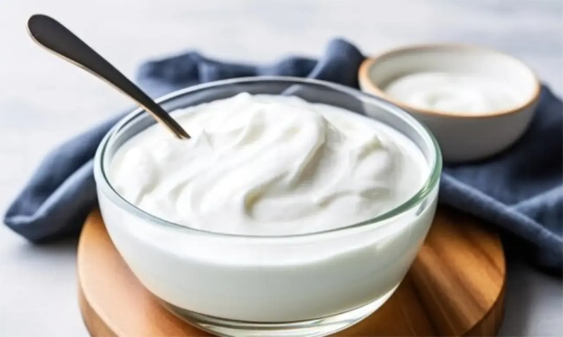 چه افرادی نباید ماست بخورند؟