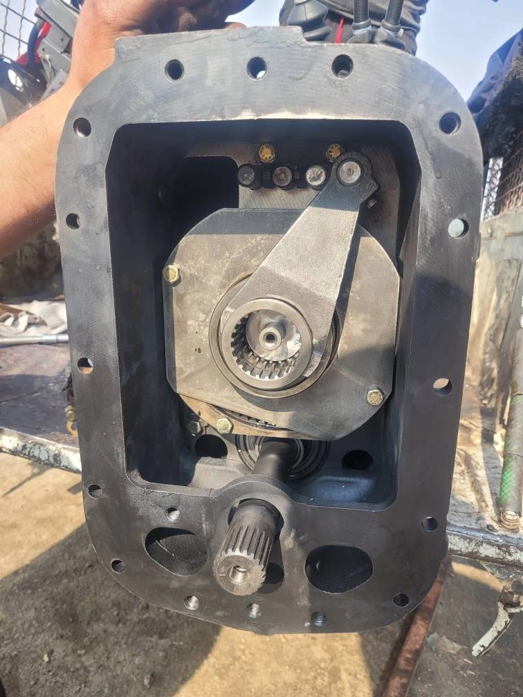 عملیات افزایش راندمان گیربکس تراکتور 101 در شرکت ملاردشیر