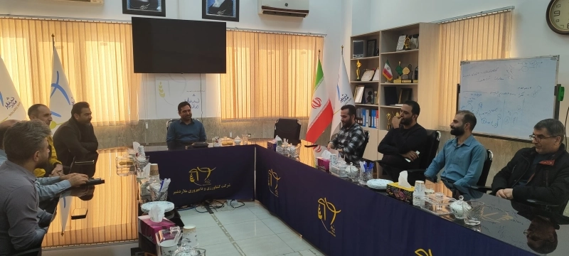 تقدیر و تشکر مدیرعامل ملاردشیر از مجموعه مالی شرکت و اعطای لوح سپاس به کارکنان این حوزه