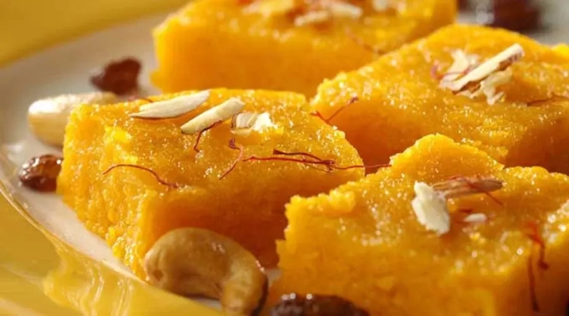 طرز تهیه حلوای شیر مجلسی | آموزش مرحله ای نکات مهم پخت