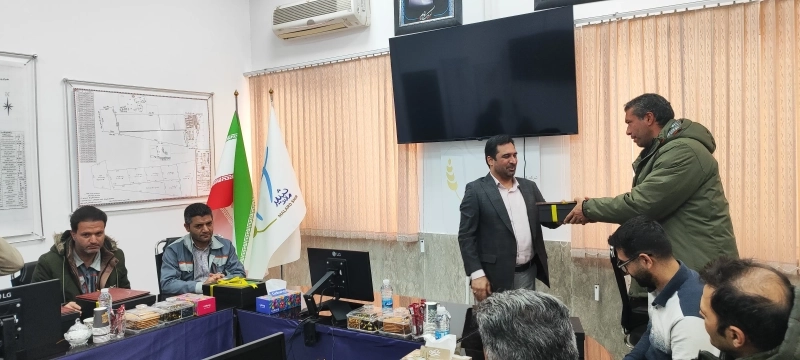 «یا راهی خواهیم یافت یا راهی خواهیم ساخت» تجلیل از مهندسان ملاردشیر در روز مهندس