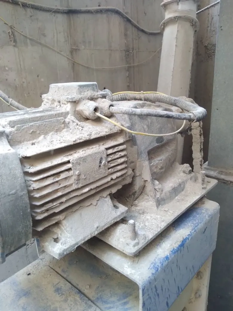 عملیات سرویس و نگهداری الکتروموتور گیربکس الواتور هاپر 500 در کارخانه تمام‌اتوماتیک ملاردشیر