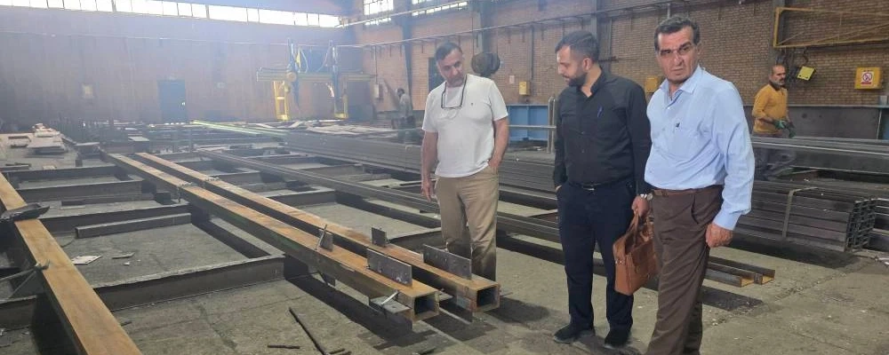 بازدید مدیران حراست و پروژه از کارخانه سازنده سوله‌های پروژه 6 هزار رأسی ملایر