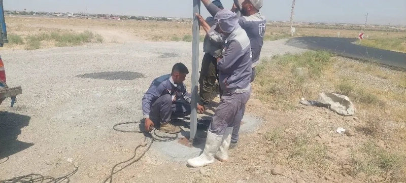 نصب تابلوهای راهنمای جدید در معابر بیرونی شرکت ملاردشیر